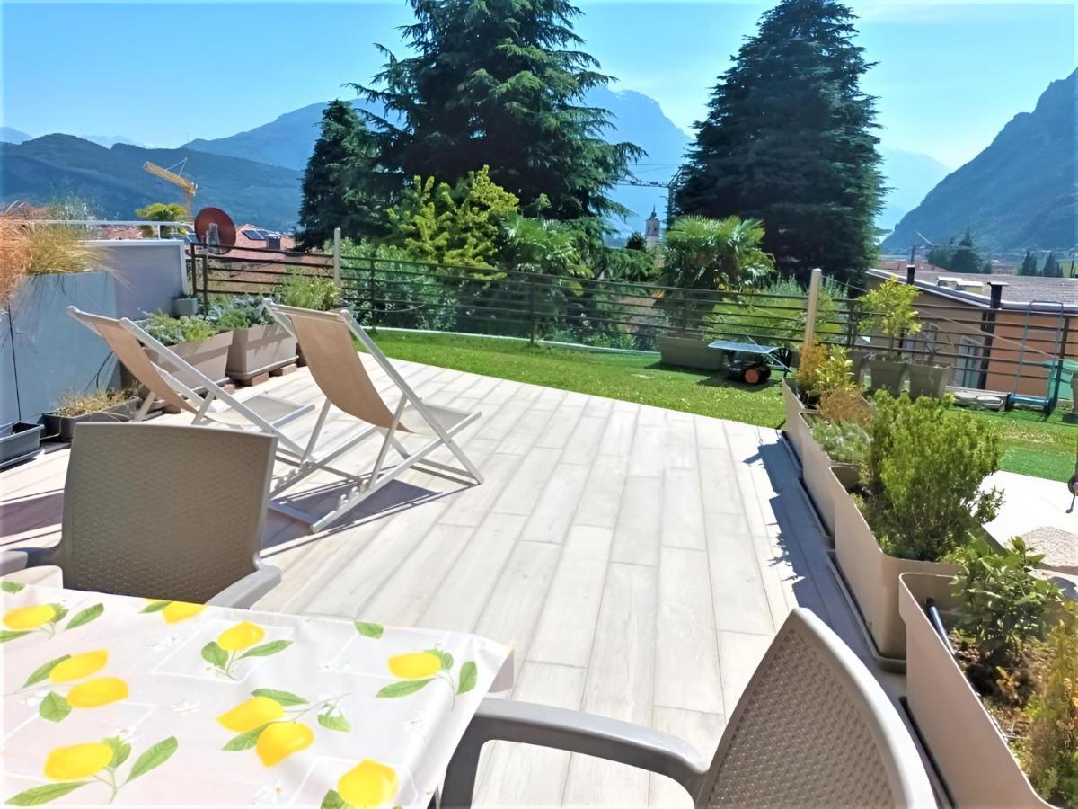 Waterfall & Pool Riva del Garda Exterior photo