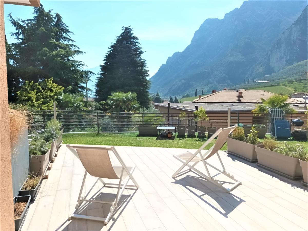 Waterfall & Pool Riva del Garda Exterior photo