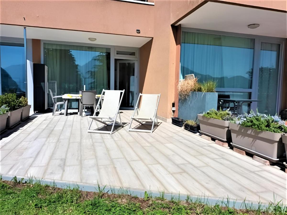 Waterfall & Pool Riva del Garda Exterior photo
